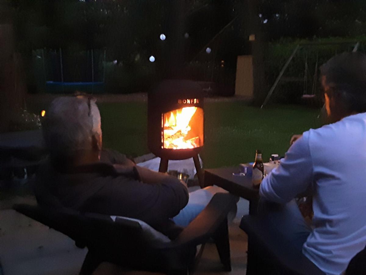 Rumah Senang Wellness Met Hottub En Tuin Ewijk Exterior foto